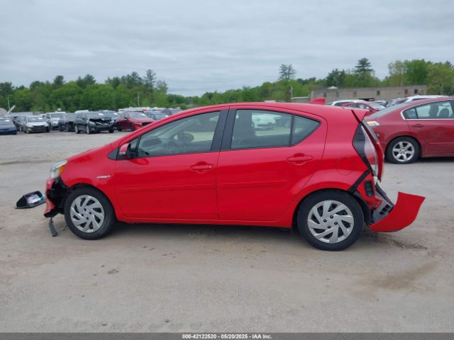 JTDKDTB33F1100540 Toyota Prius C Two