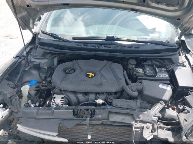 KMHDH4AE9FU248773 Hyundai ELANTRA SE
