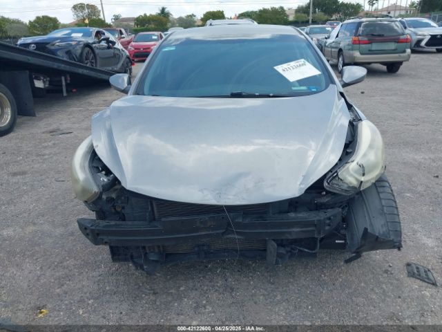 KMHDH4AE9FU248773 Hyundai ELANTRA SE