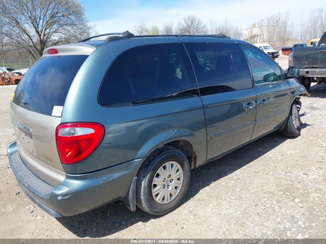 2005 CHRYSLER TOWN & COUNTRY 2C4GP44R75R267644 Photo 3