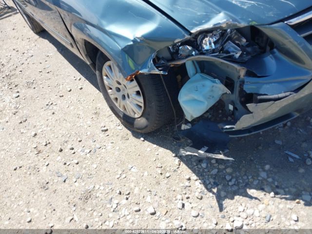 2005 CHRYSLER TOWN & COUNTRY 2C4GP44R75R267644 Photo 5