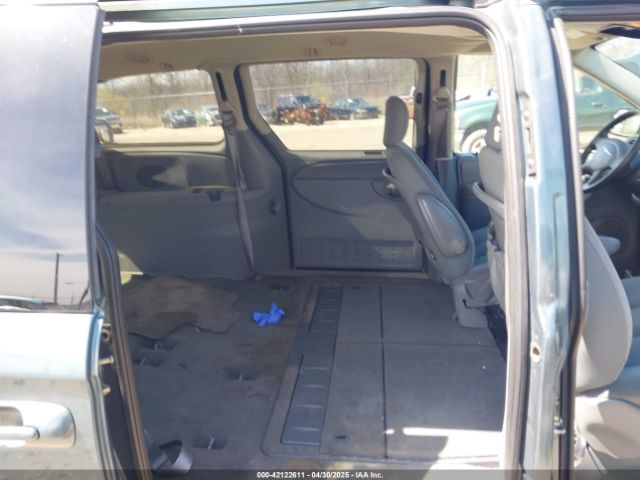 2005 CHRYSLER TOWN & COUNTRY 2C4GP44R75R267644 Photo 7