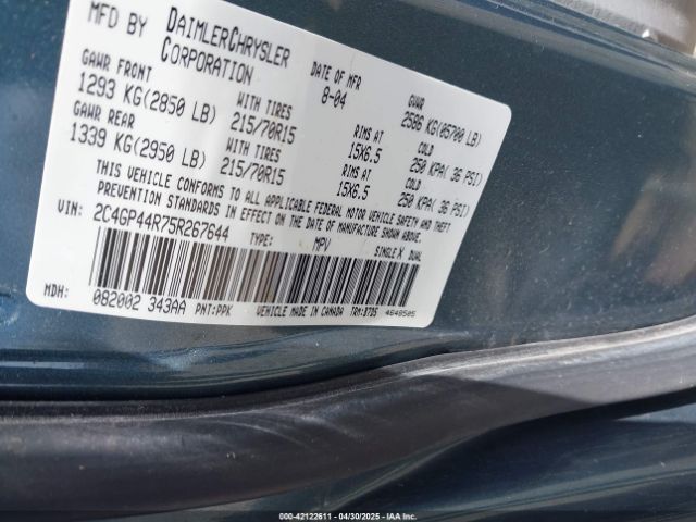 2005 CHRYSLER TOWN & COUNTRY 2C4GP44R75R267644 Photo 8