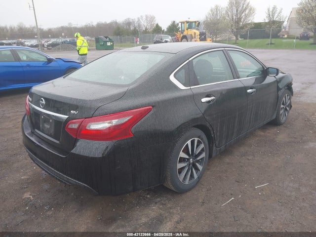 1N4AL3AP4JC247620 Nissan Altima 2.5 Sv