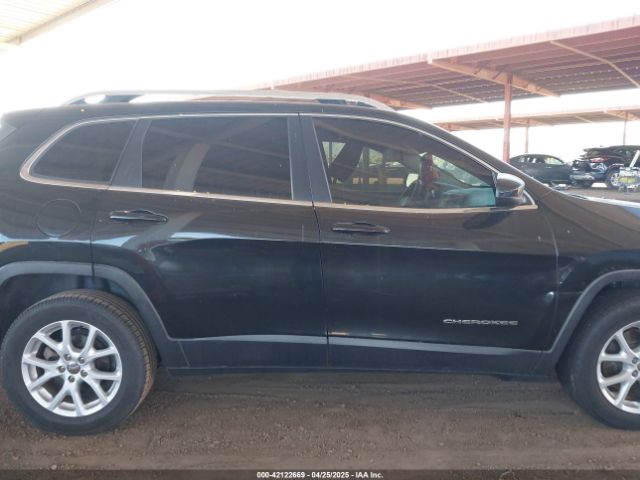 1C4PJLCB8FW669150 Jeep Cherokee Latitude