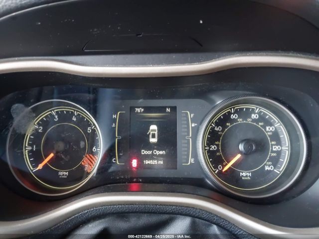 1C4PJLCB8FW669150 Jeep Cherokee Latitude