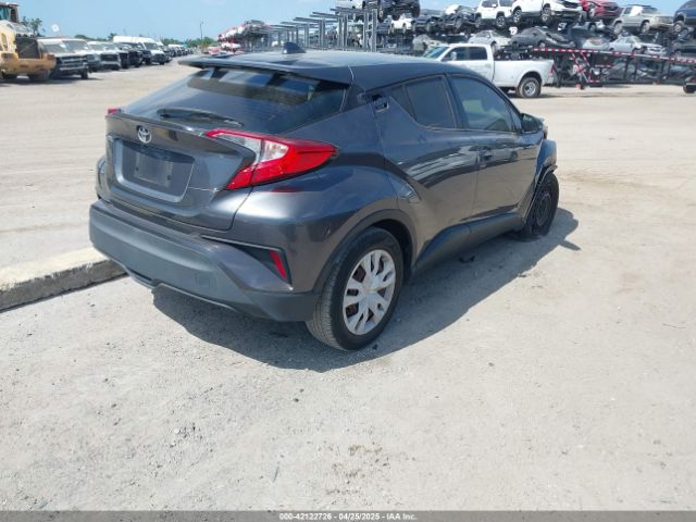 NMTKHMBX4LR111797 Toyota C-HR LE