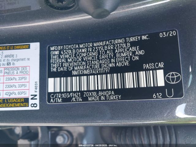 NMTKHMBX4LR111797 Toyota C-HR LE