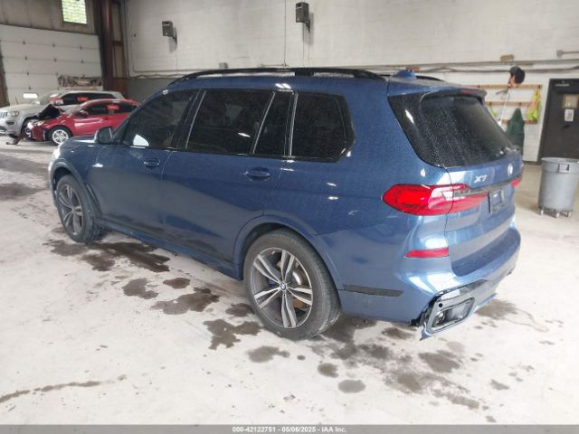 2022 BMW X7 5UXCW2C06N9J14282 Photo 2