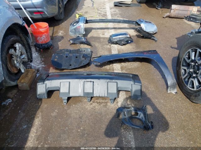 5TFBY5F13MX044120 Toyota Tundra Limited