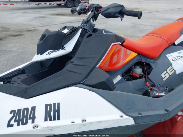 2017 SEADOO SEADOO YDV65759L617 Photo 5