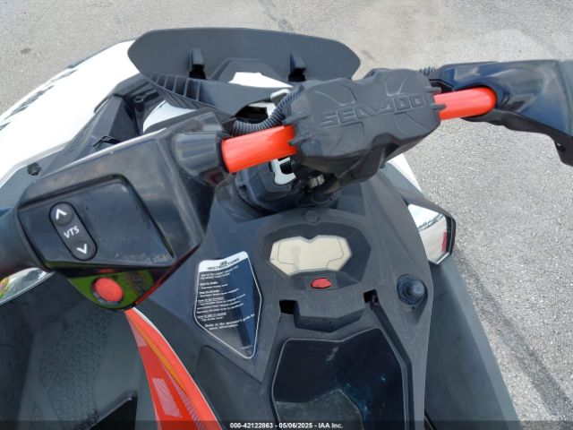 2017 SEADOO SEADOO YDV65759L617 Photo 6