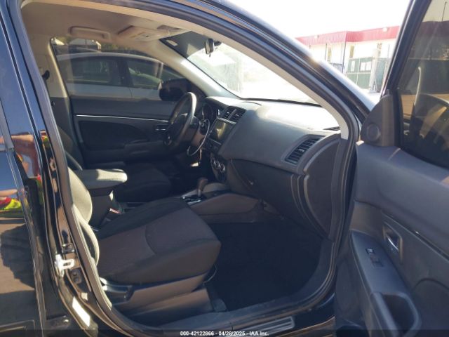 2019 MITSUBISHI OUTLANDER SPORT JA4AR3AU5KU016441 Photo 4