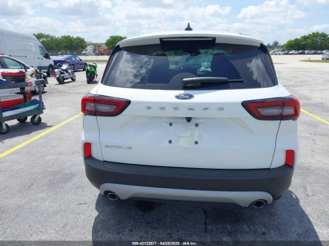 1FMCU0GN4SUA57229 Ford Escape Active