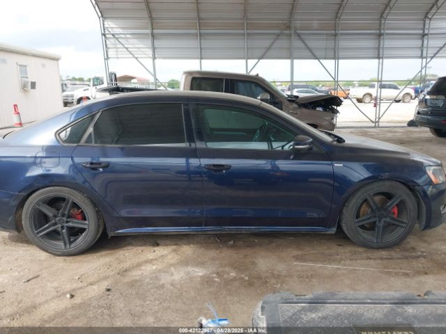 1VWAT7A39FC096518 Volkswagen Passat 1.8t Wolfsburg Edition