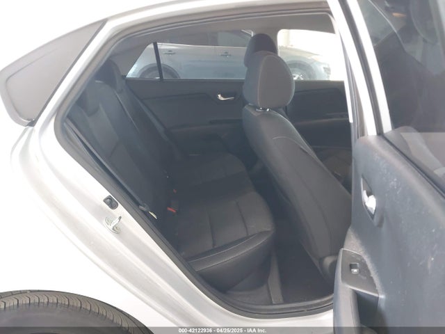 3KPA24AD0NE434084 KIA RIO LX