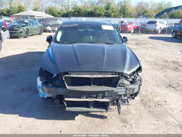 3FA6P0LU6KR264045 Ford Fusion Hybrid Se