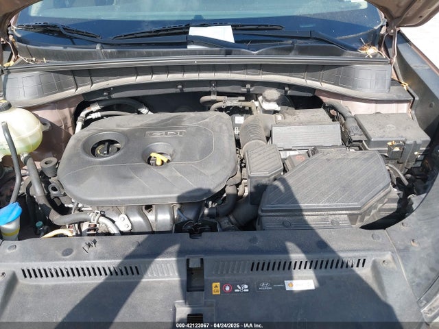 KM8J23A4XGU180300 Hyundai TUCSON SE
