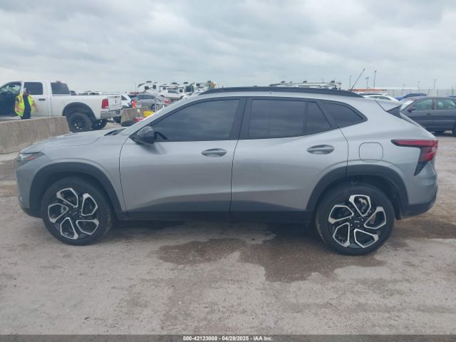 KL77LJE28RC013447 Chevrolet Trax Fwd 2rs
