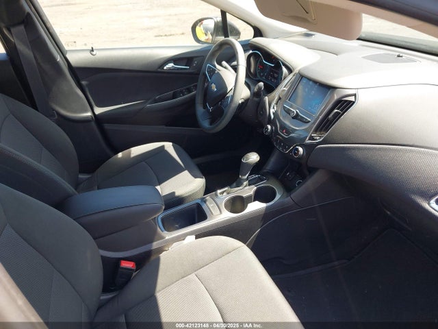 1G1BE5SM9J7230872 Chevrolet Cruze Lt Auto