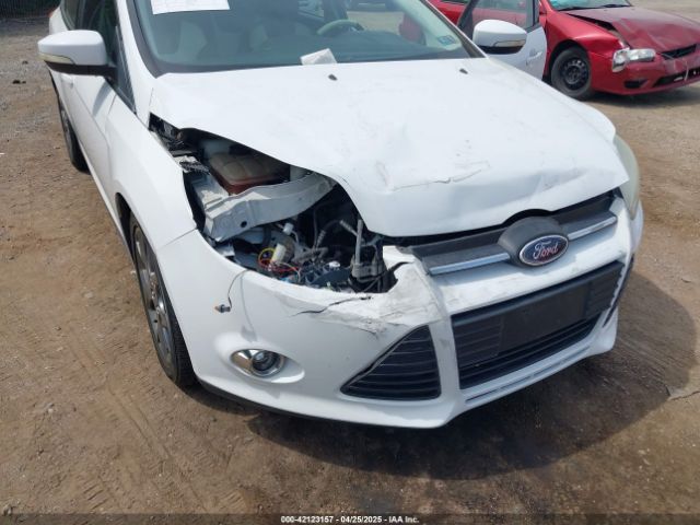 1FADP3K25EL251024 Ford FOCUS SE
