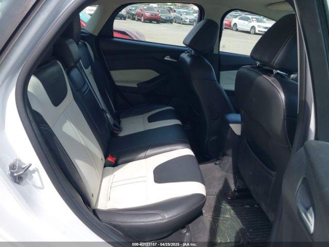 1FADP3K25EL251024 Ford FOCUS SE