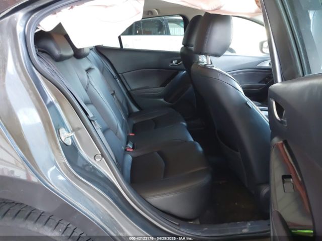 3MZBN1L35JM229453 Mazda Mazda3 Touring