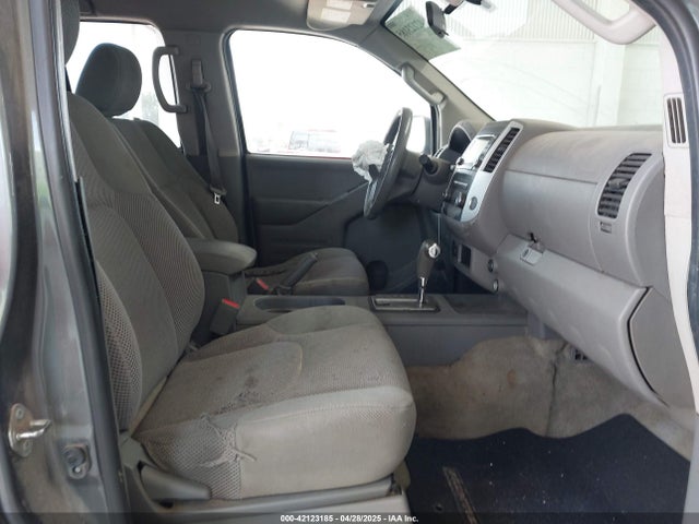 1N6DD0ER8HN725791 Nissan Frontier Sv
