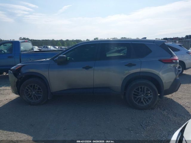 5N1AT3AA0MC829557 Nissan Rogue S Fwd