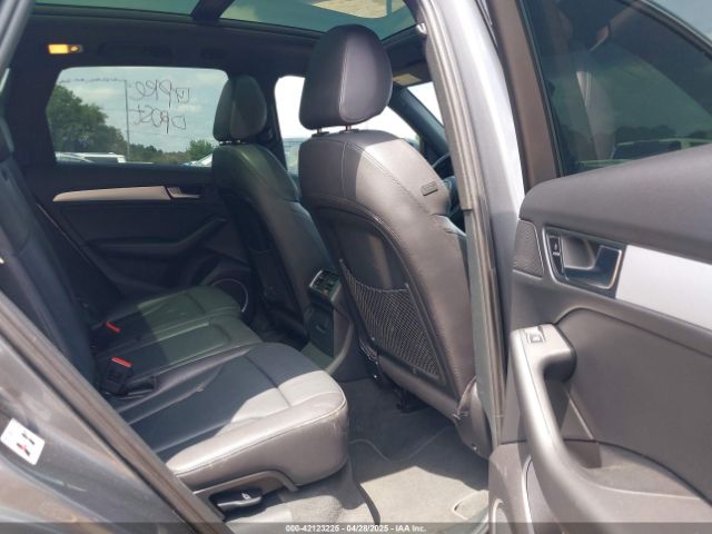 WA1M2AFP8HA045256 Audi Q5 2.0t Premium