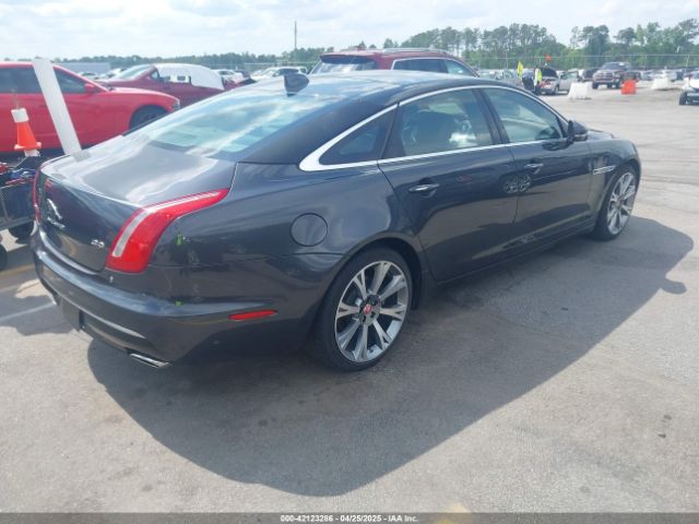 2016 JAGUAR XJ SAJWA2G75G8V92949 Photo 3