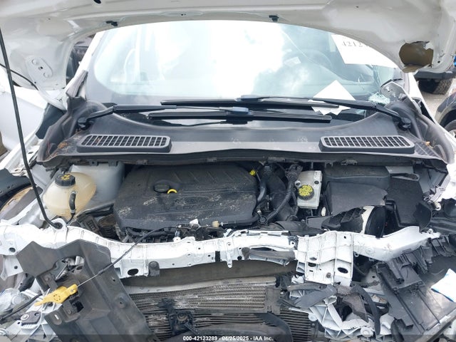 1FMCU0GD0HUD06917 Ford ESCAPE SE