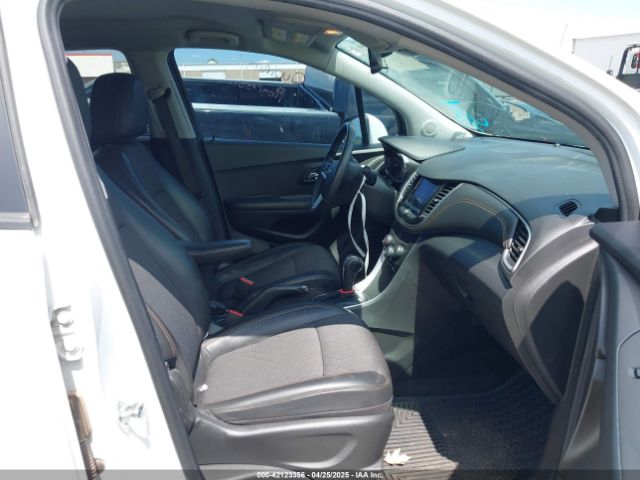 2021 CHEVROLET TRAX KL7CJLSB7MB360173 Photo 4