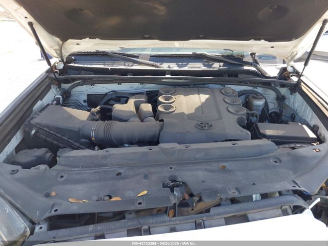 JTEZU5JR4G5137781 Toyota 4RUNNER SR5