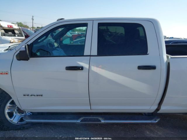 3C6UR5CJ5NG366524 RAM 2500 Tradesman  4x4 6'4 Box