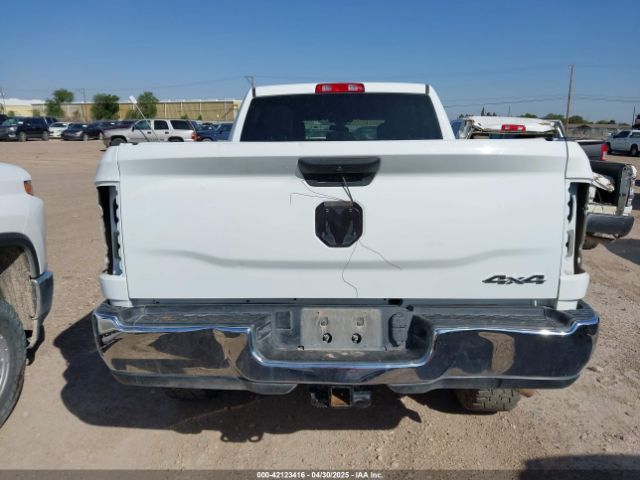 3C6UR5CJ5NG366524 RAM 2500 Tradesman  4x4 6'4 Box