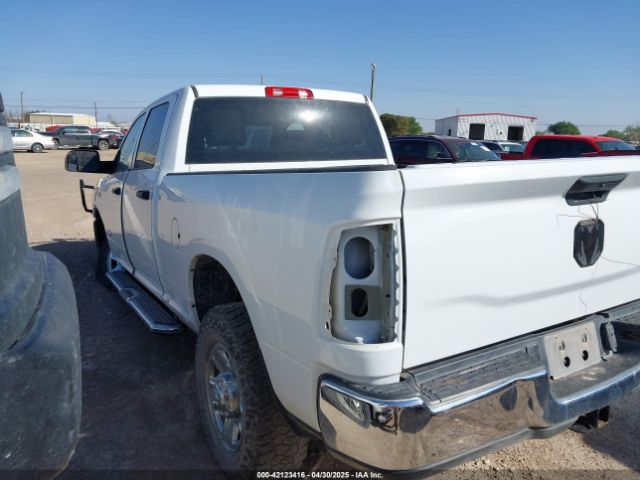 3C6UR5CJ5NG366524 RAM 2500 Tradesman  4x4 6'4 Box