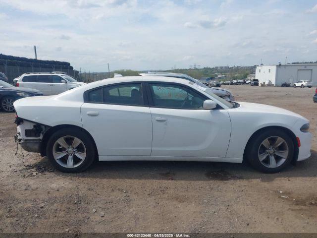 2C3CDXHG0GH302717 Dodge Charger Sxt
