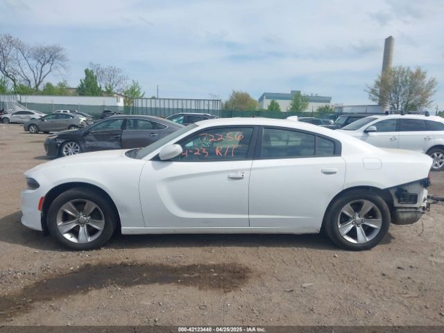 2C3CDXHG0GH302717 Dodge Charger Sxt