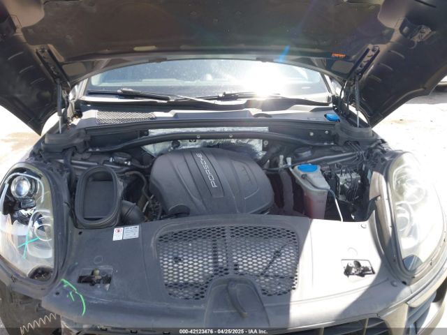 2018 PORSCHE MACAN WP1AA2A53JLB00969 Photo 9