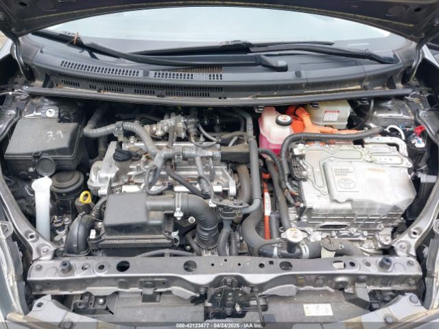 JTDKDTB35J1619162 Toyota Prius C One