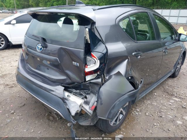 JTDKDTB35J1619162 Toyota Prius C One