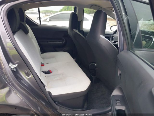 JTDKDTB35J1619162 Toyota Prius C One