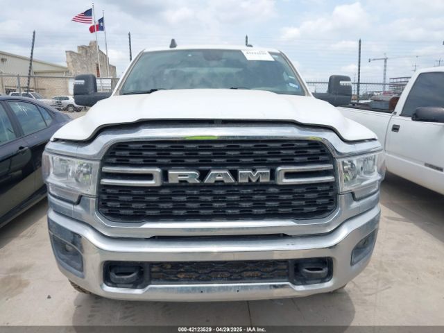 3C6UR5DL9RG157986 RAM 2500 Big Horn  4x4 6'4 Box