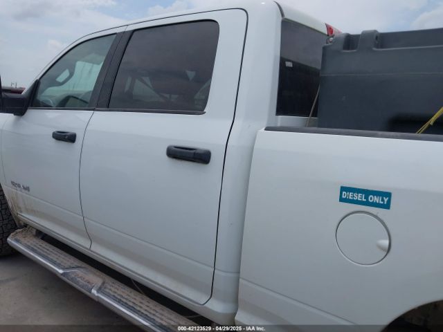 3C6UR5DL9RG157986 RAM 2500 Big Horn  4x4 6'4 Box