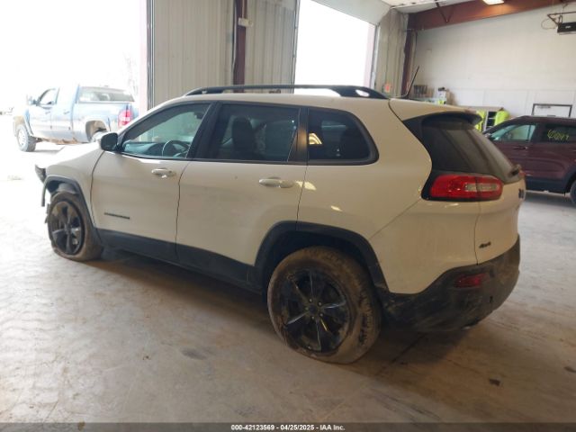 1C4PJMCB3JD561285 Jeep Cherokee Latitude 4x4