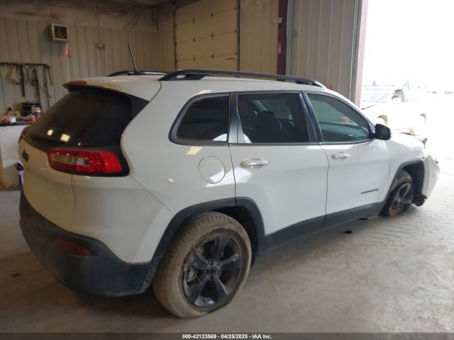 1C4PJMCB3JD561285 Jeep Cherokee Latitude 4x4