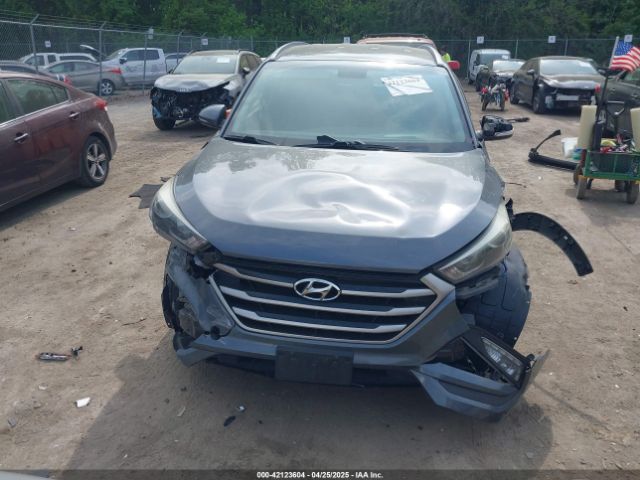 KM8J33A42HU518545 Hyundai Tucson Se Plus