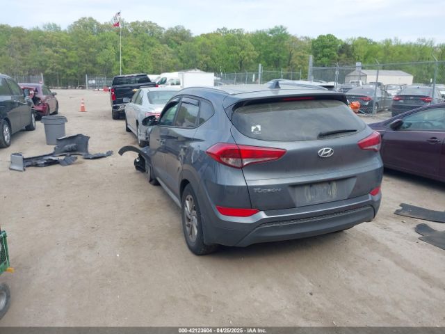 KM8J33A42HU518545 Hyundai Tucson Se Plus