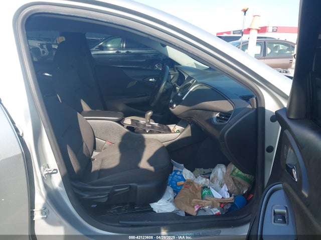 1G1ZB5STXKF147683 Chevrolet Malibu 1ls